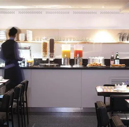 Hotel Western Premier Faubourg 88 4*