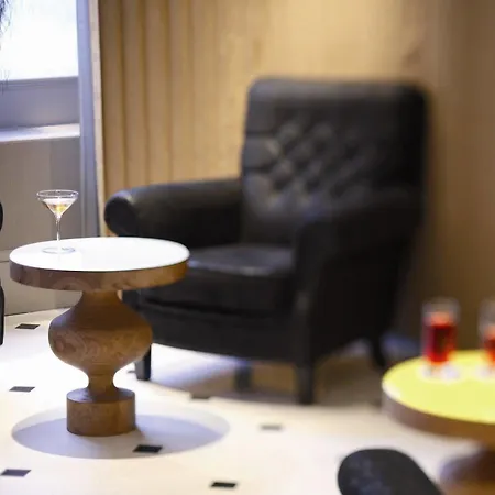 Western Premier Faubourg 88 Отель