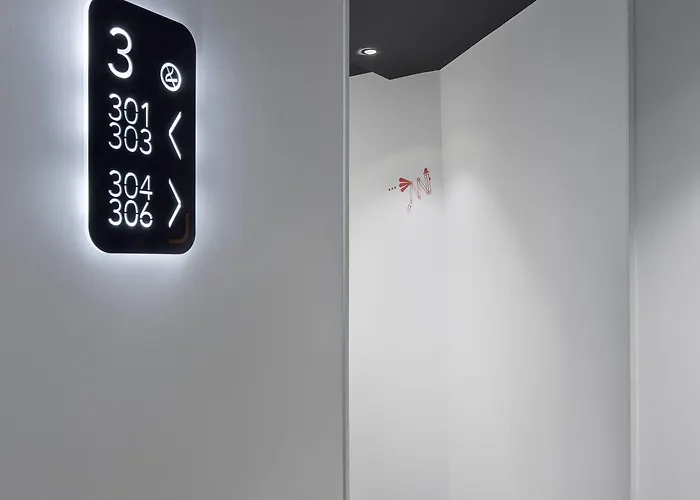 호텔 베스트 웨스턴 프리미어 포부르그 88 4*